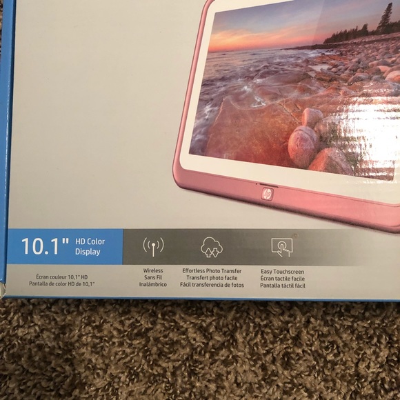 HP Digital Picture Frame - Picture 2 of 3